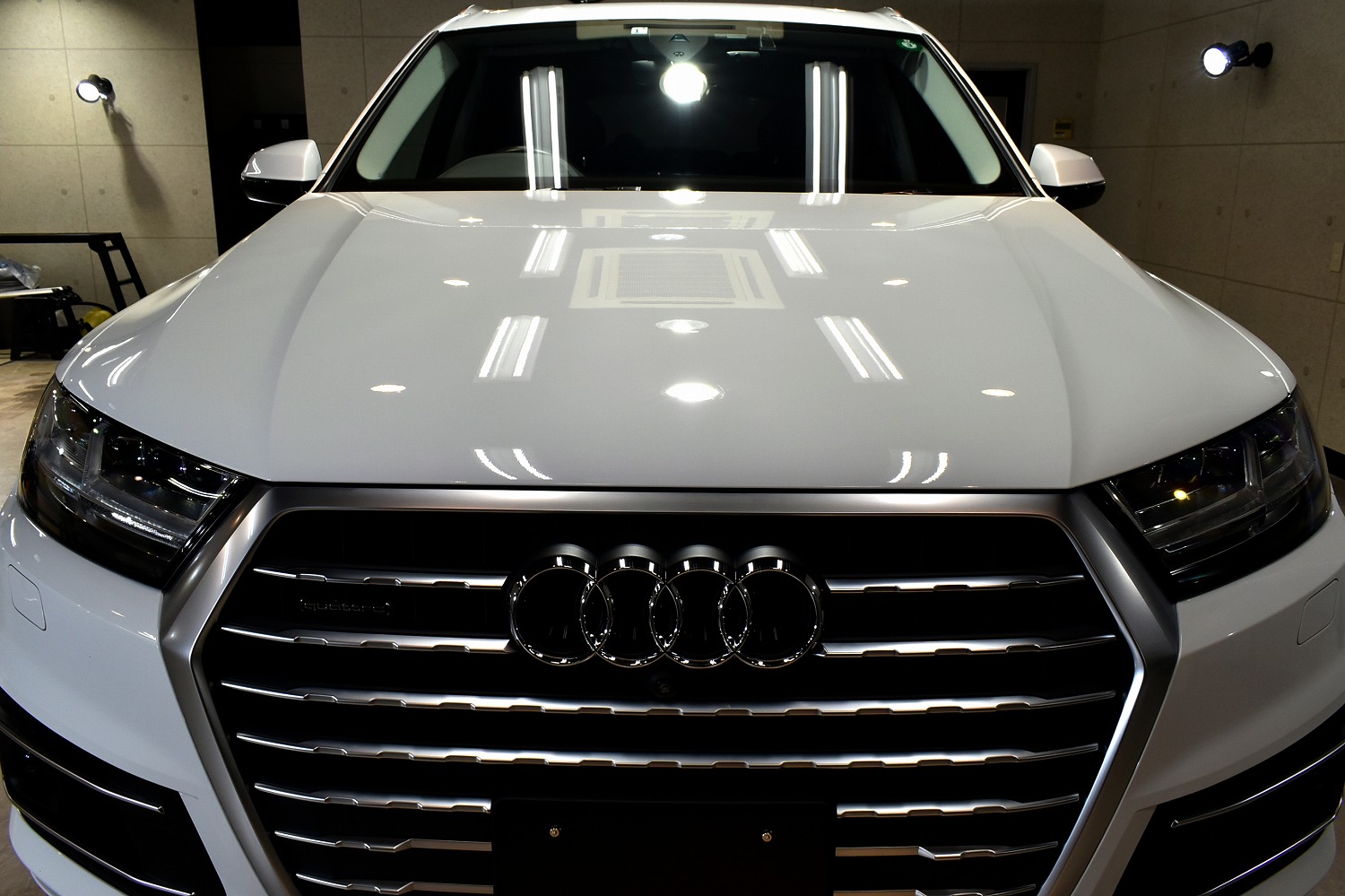 20211230audi_q7_003.jpg