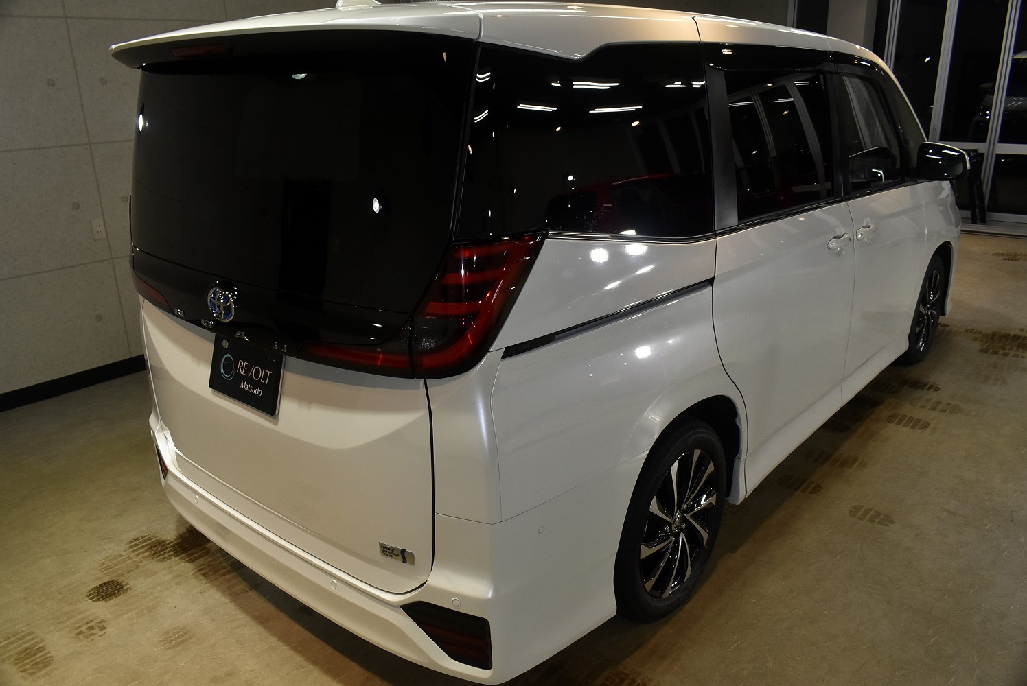 20221001toyota_noah_010.jpg