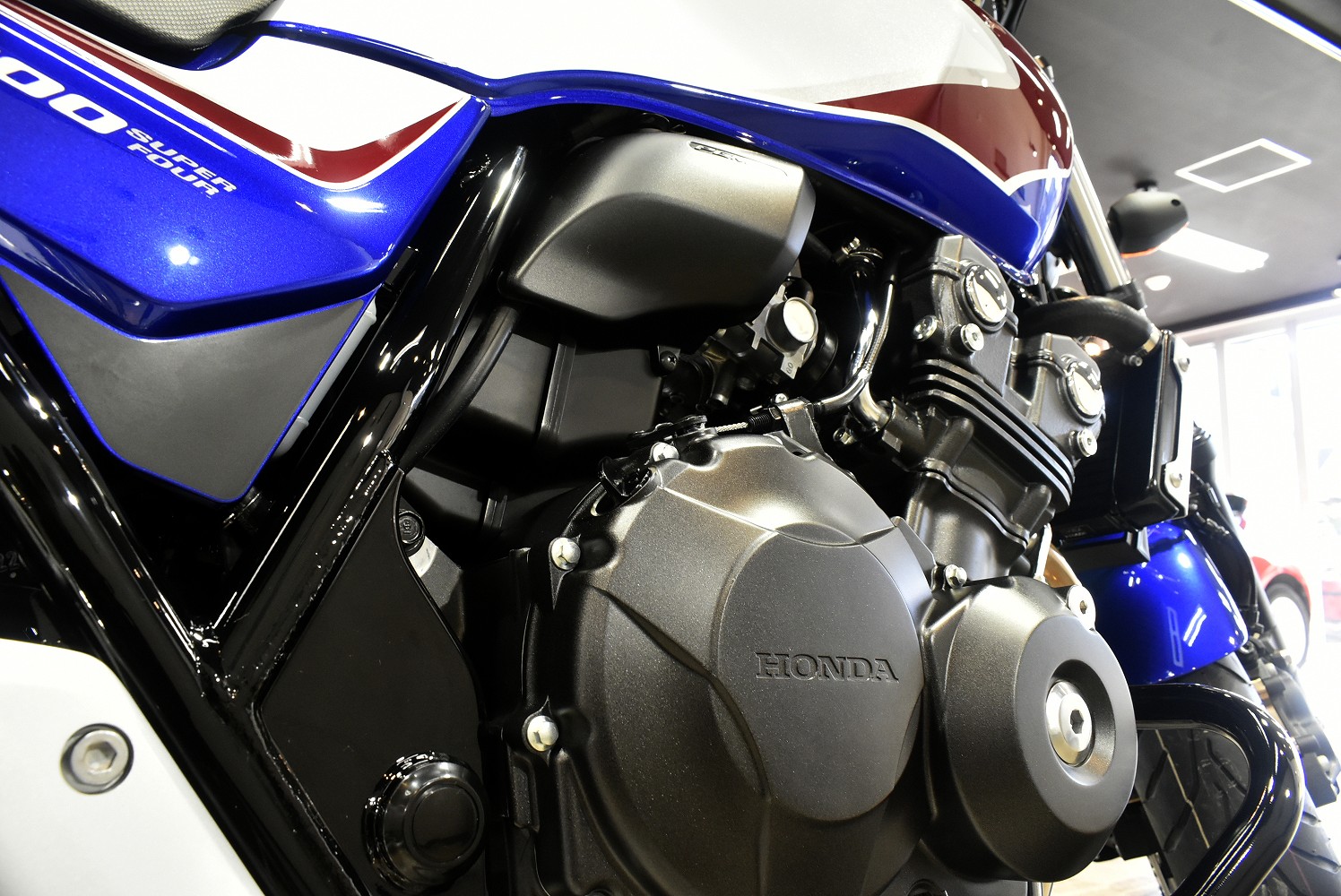 20221125honda_cb400sf_008.jpg