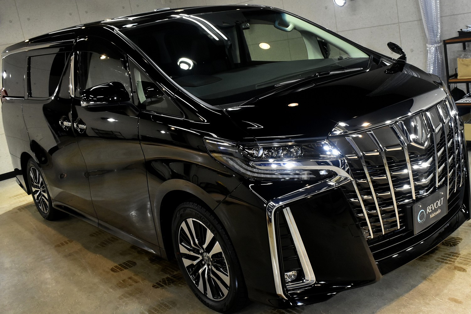 20221203alphard_001.jpg