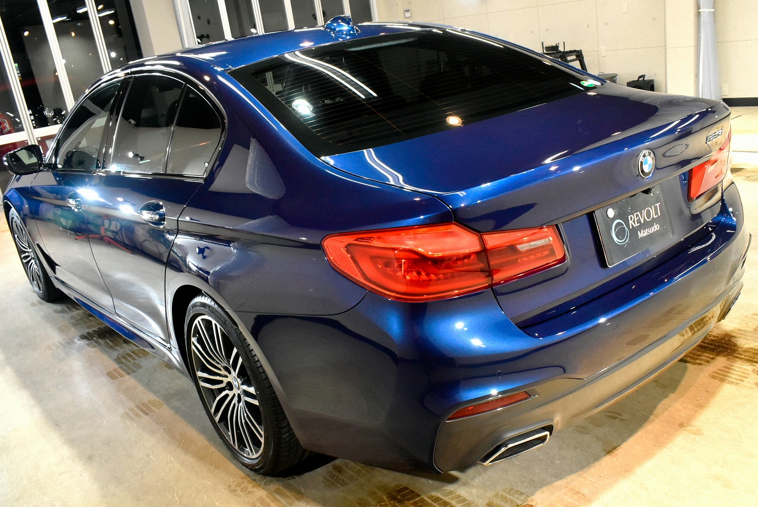 20221229bmw5_010.jpg