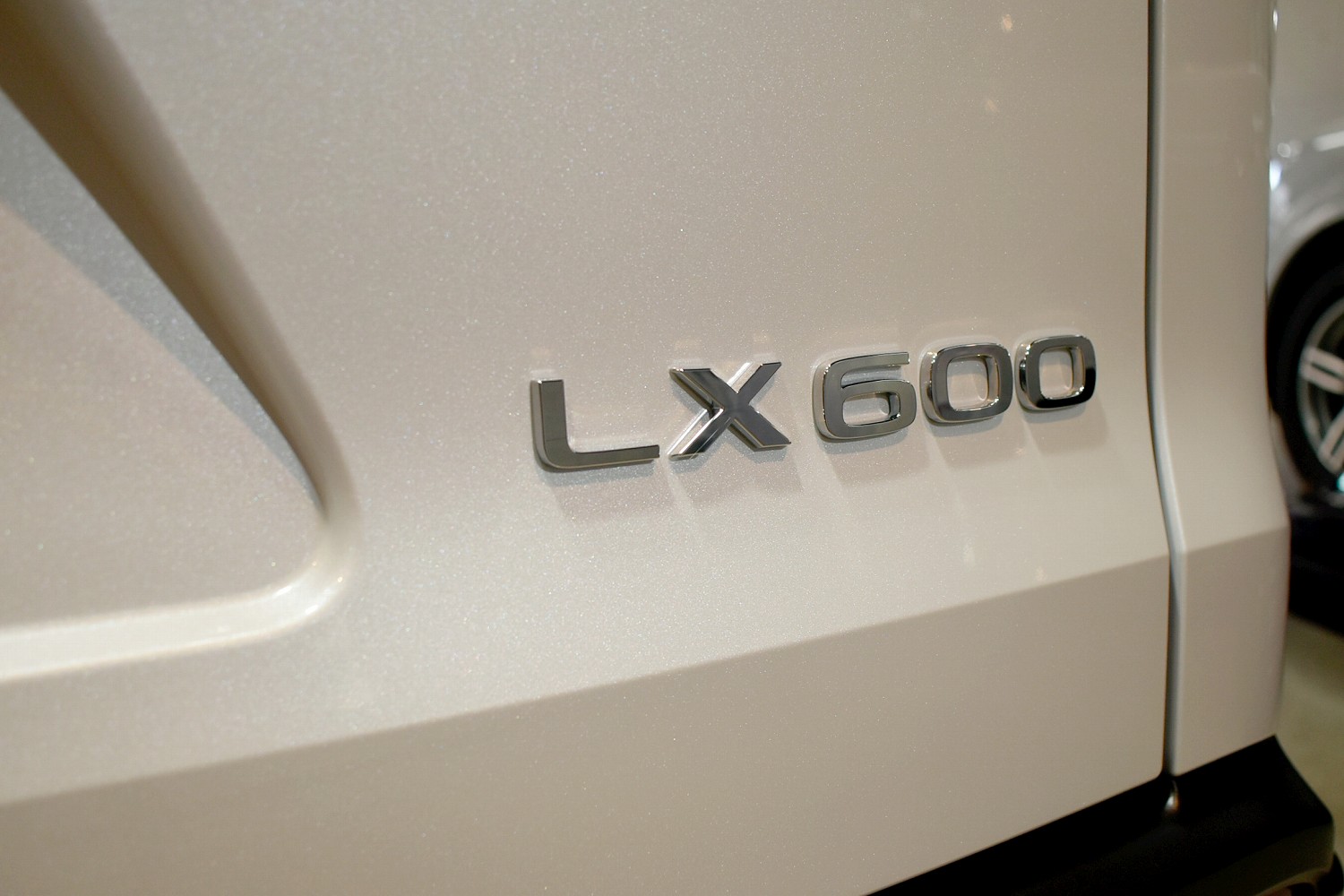 20230107lexuslx600_011.jpg