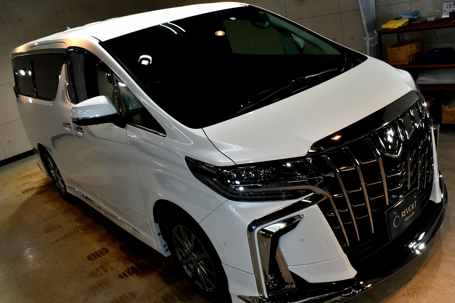 20230201alphard01.jpg