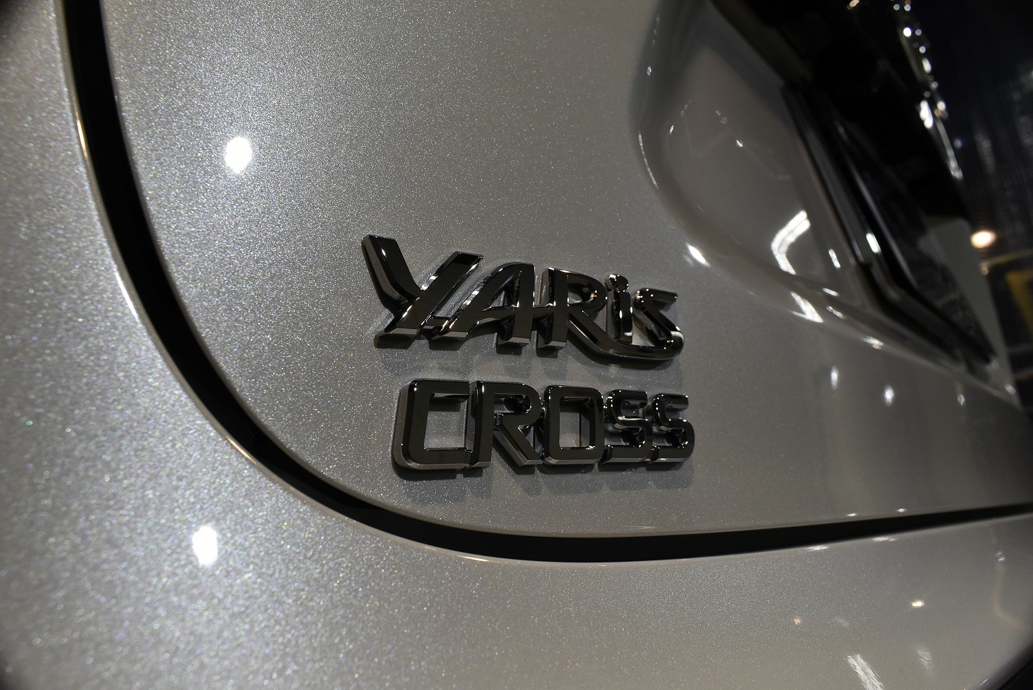 20230210toyota_yariscross_015.jpg