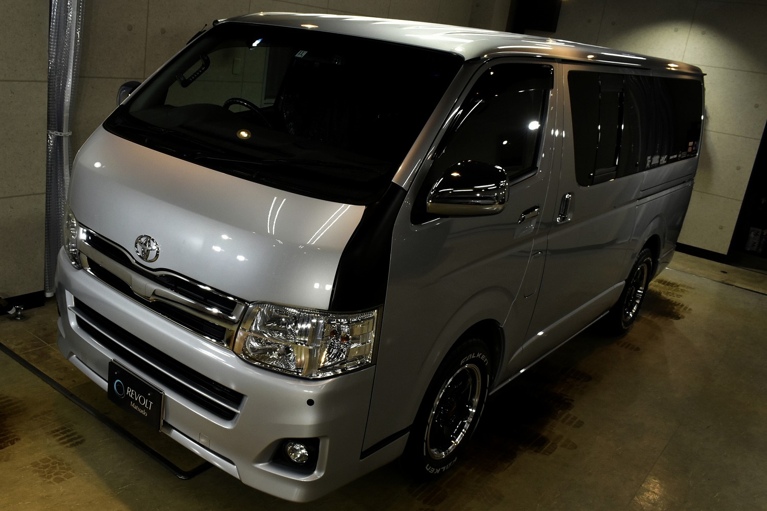 20230317toyota_hiace_001.jpg