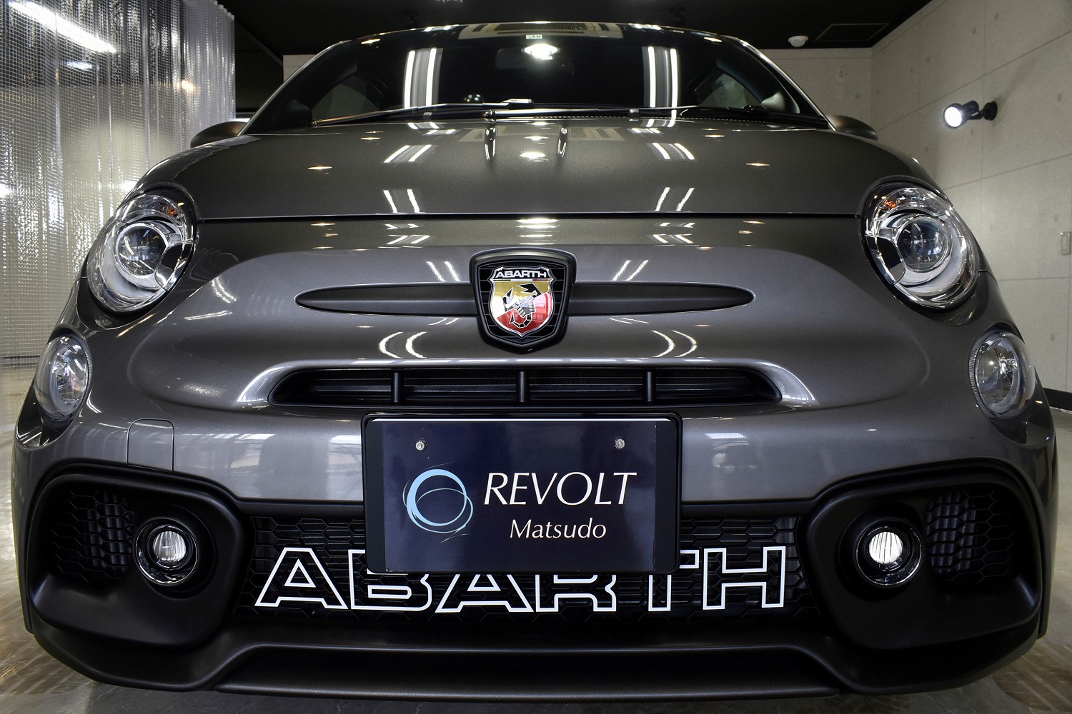 20230429abarth_565_007.jpg