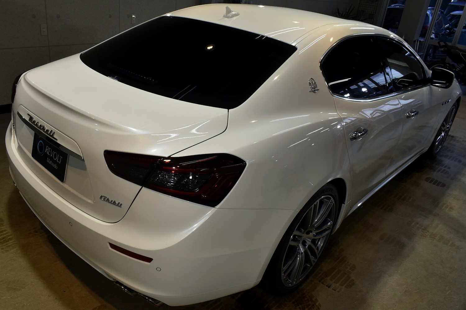 20230617maserati_ghibli_007.jpg