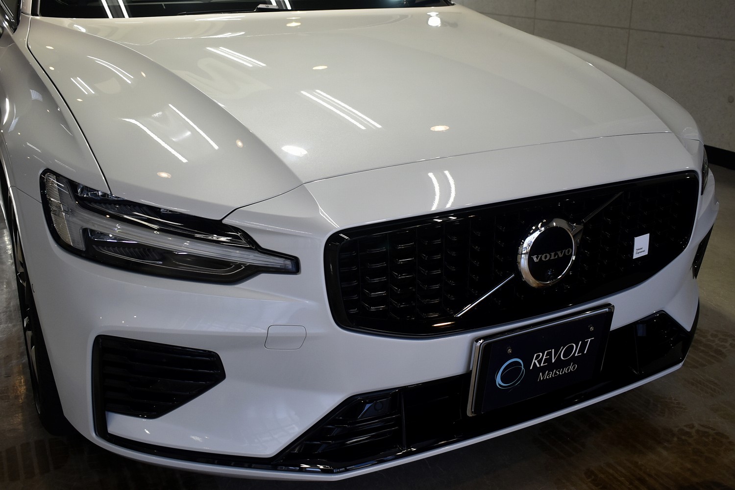 20230718volvo_v60_003.jpg