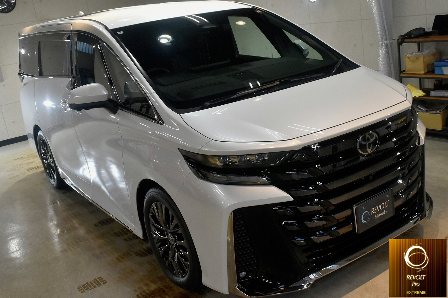 20230929toyota-vellfire001g.jpg