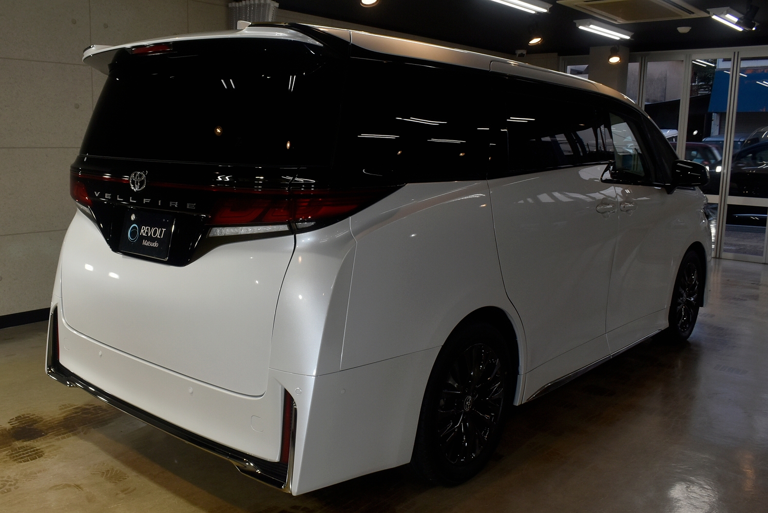 20230929toyota-vellfire009.jpg