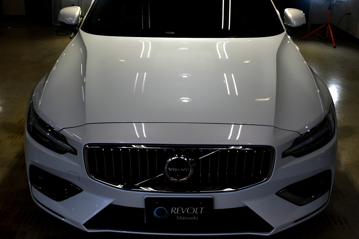 20231101volvo-v60_004.jpg