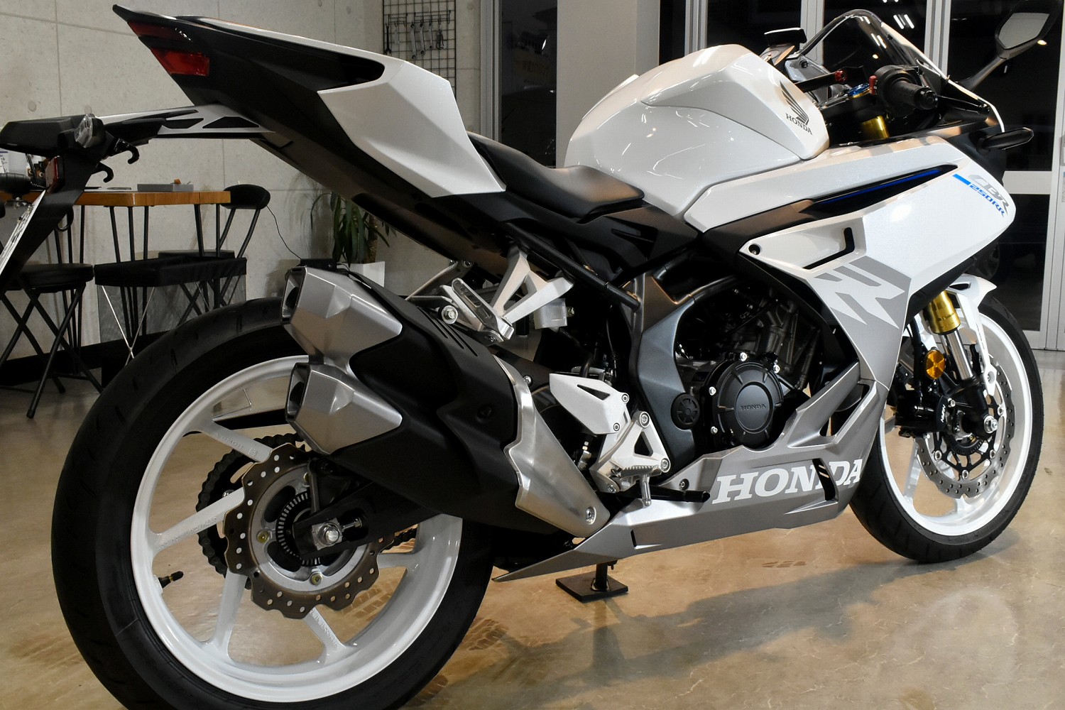 20231208honda-cbr250rr005.jpg