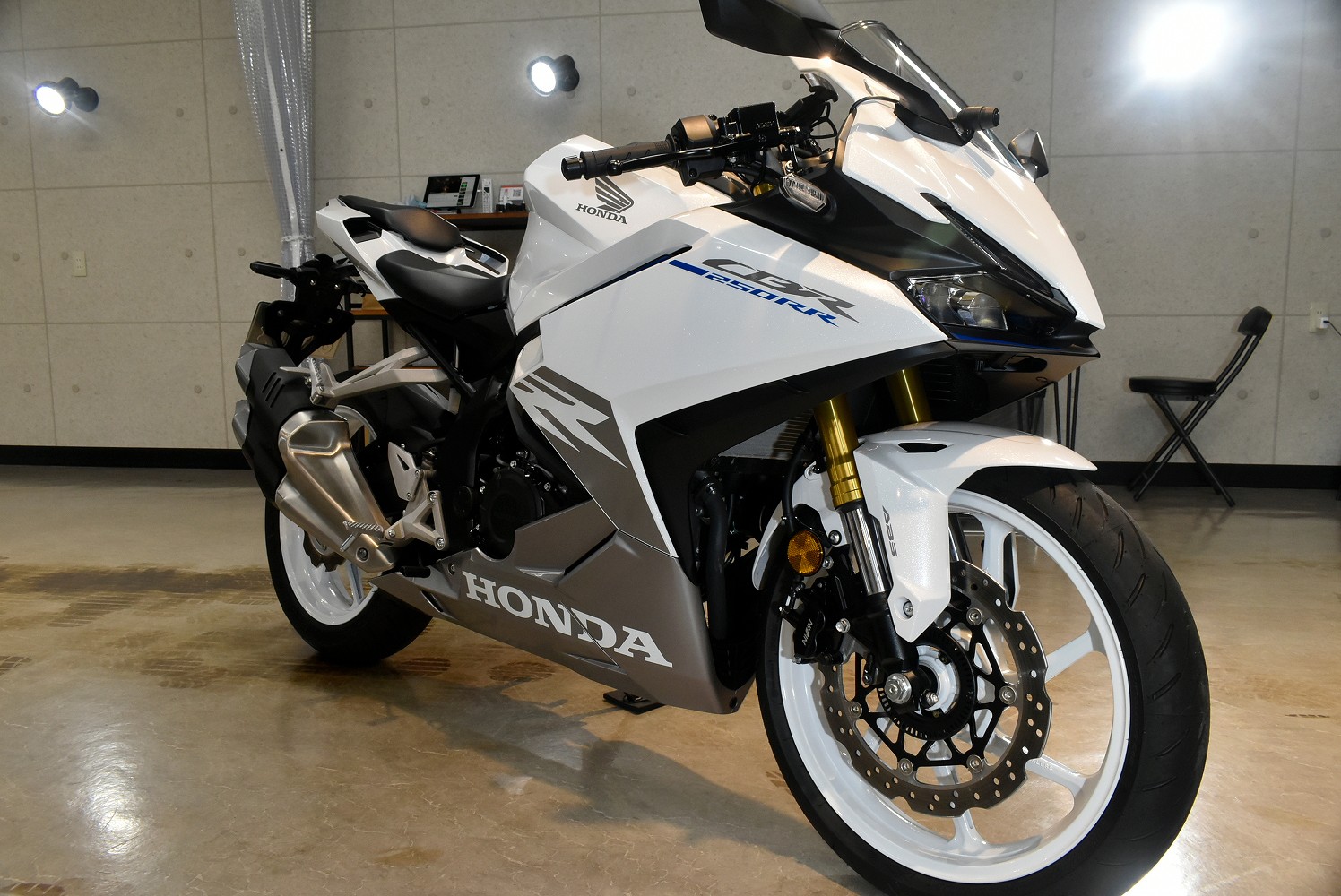 20231208honda-cbr250rr001.jpg