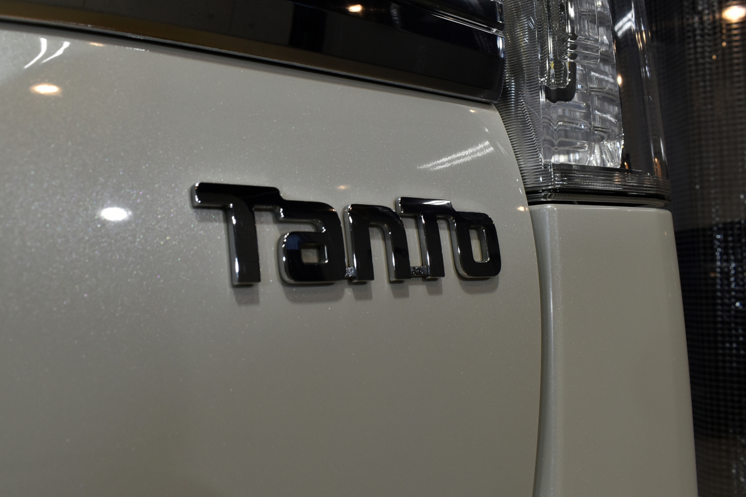 20240221daihatsu-tanto_014.jpg