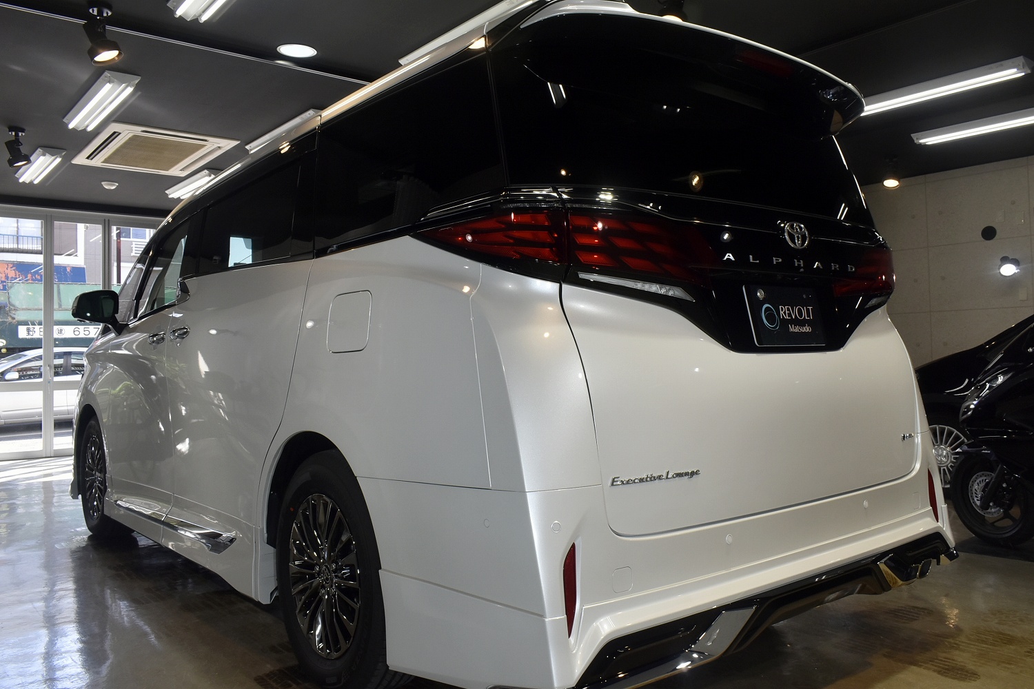 20240302toyota_alphard_009.jpg