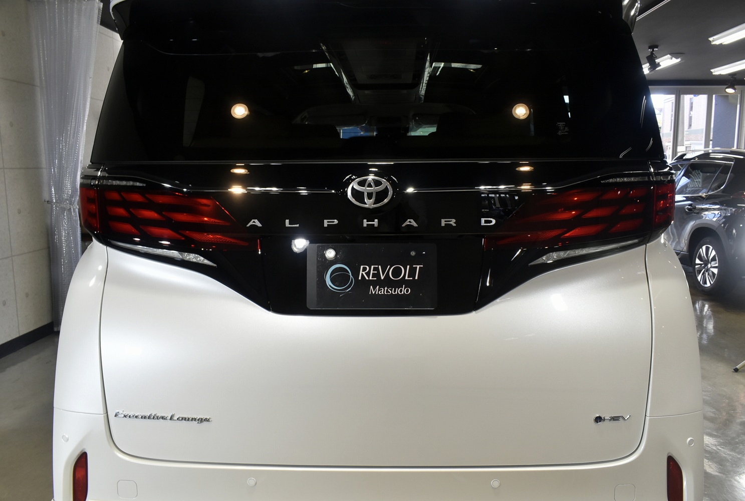 20240302toyota_alphard_012.jpg