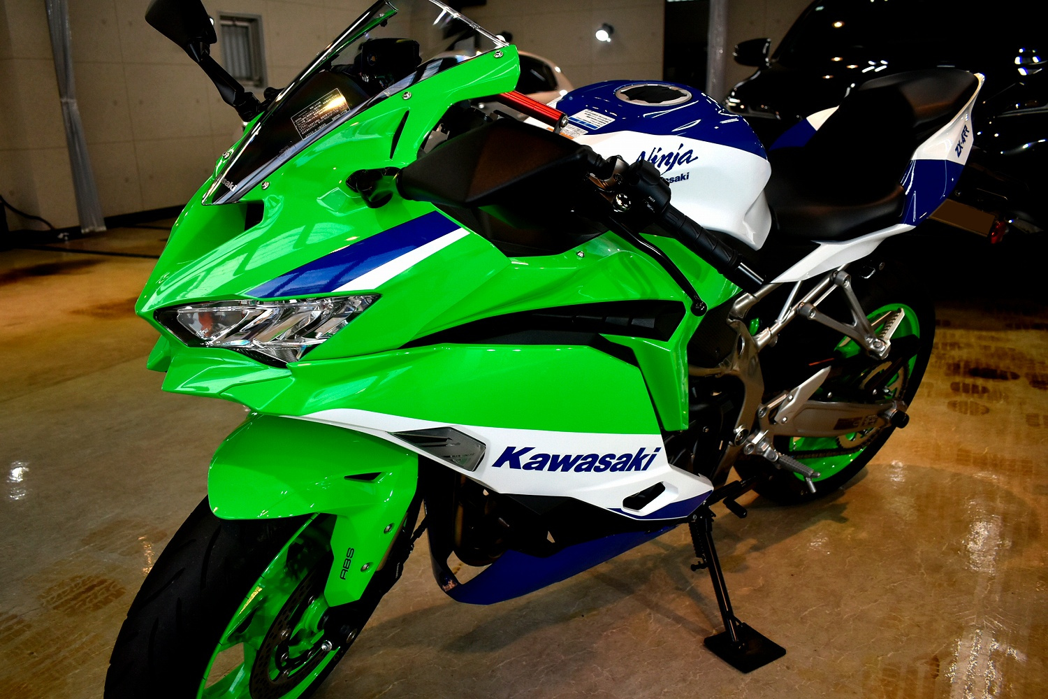 20240717kawasaki-zx4rr003.jpg