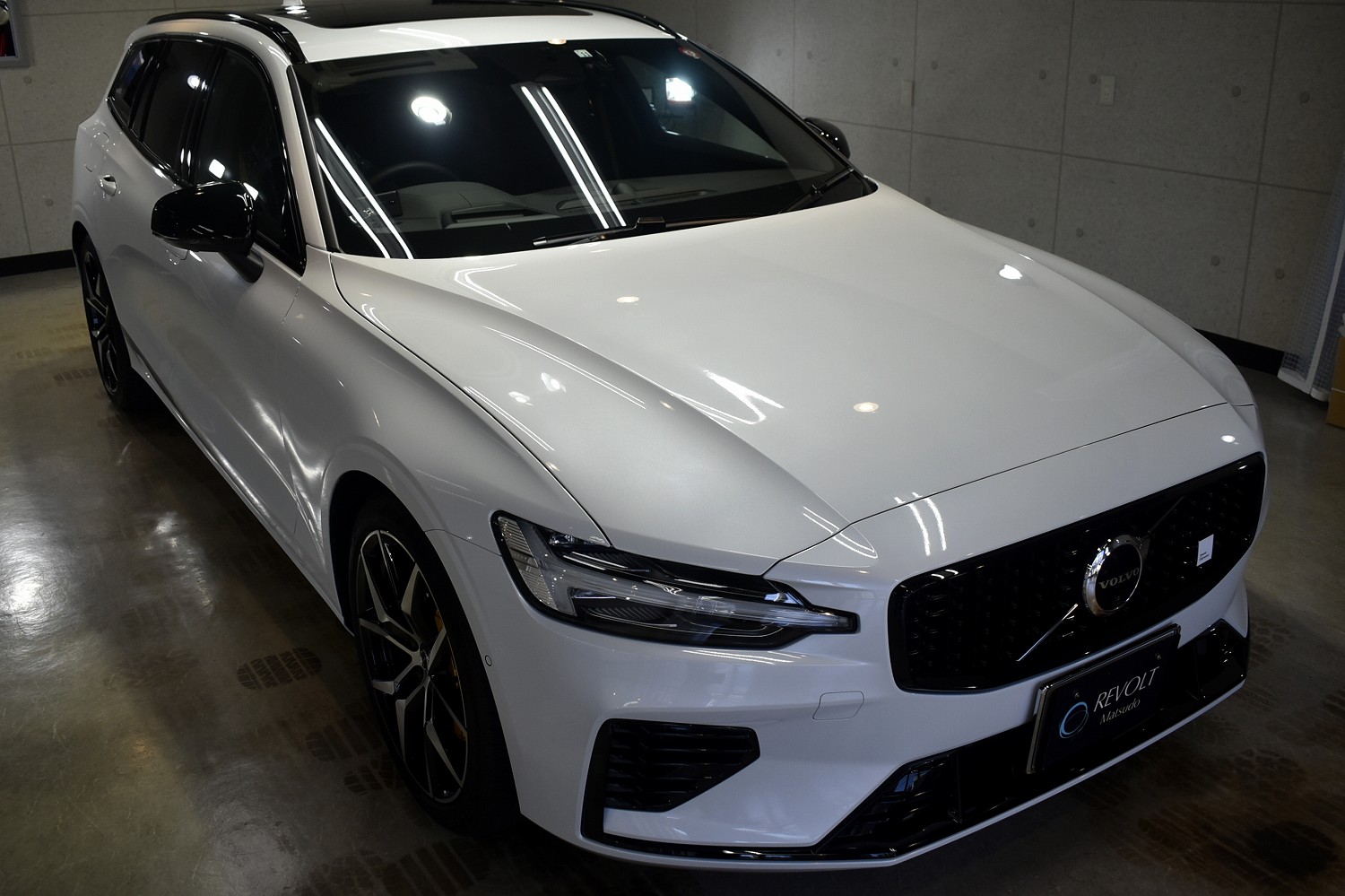 20230718volvo_v60_001.jpg